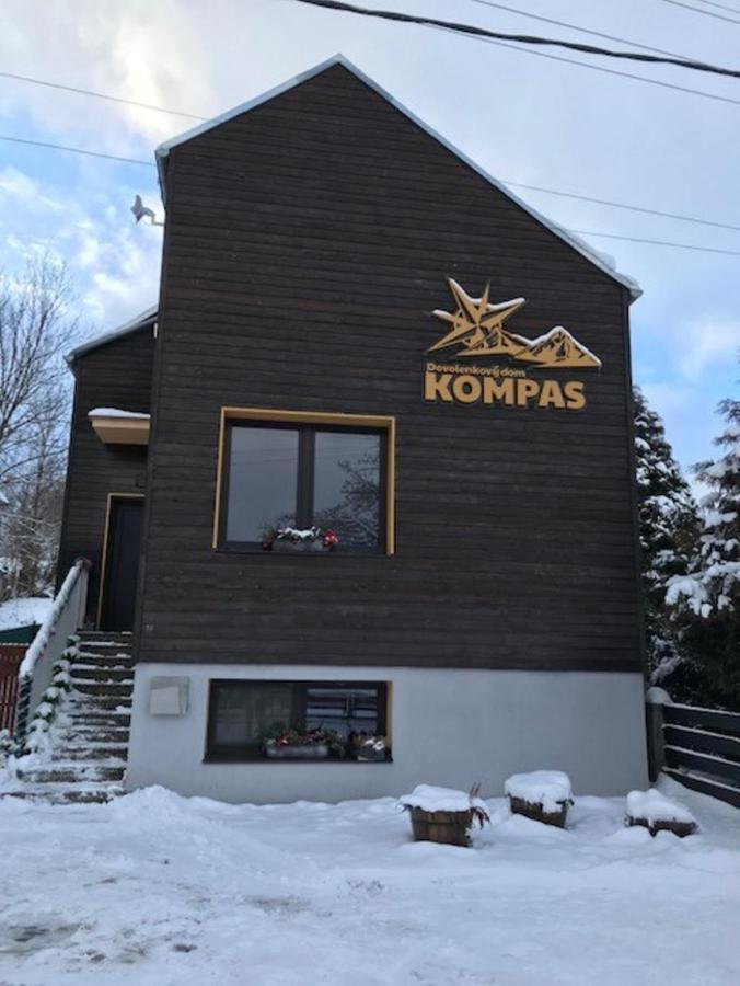 Dovolenkovy Dom - Kompas Pavčina Lehota 外观 照片